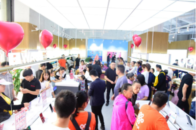 京东之家全新形象店盛大开业，引领成都日用家电零售新变革